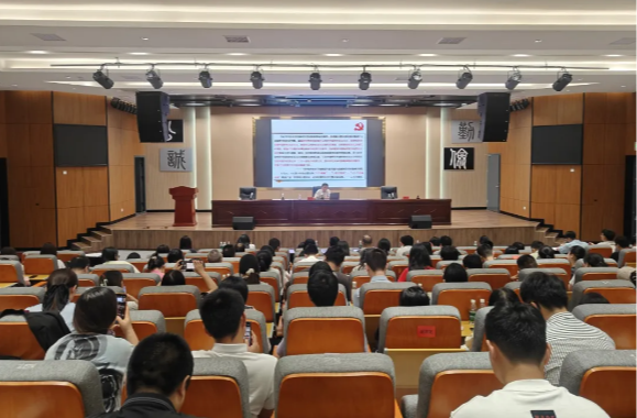 湘乡市200余名入党积极分子“充电蓄能”：扣好入党“第一粒扣子” 