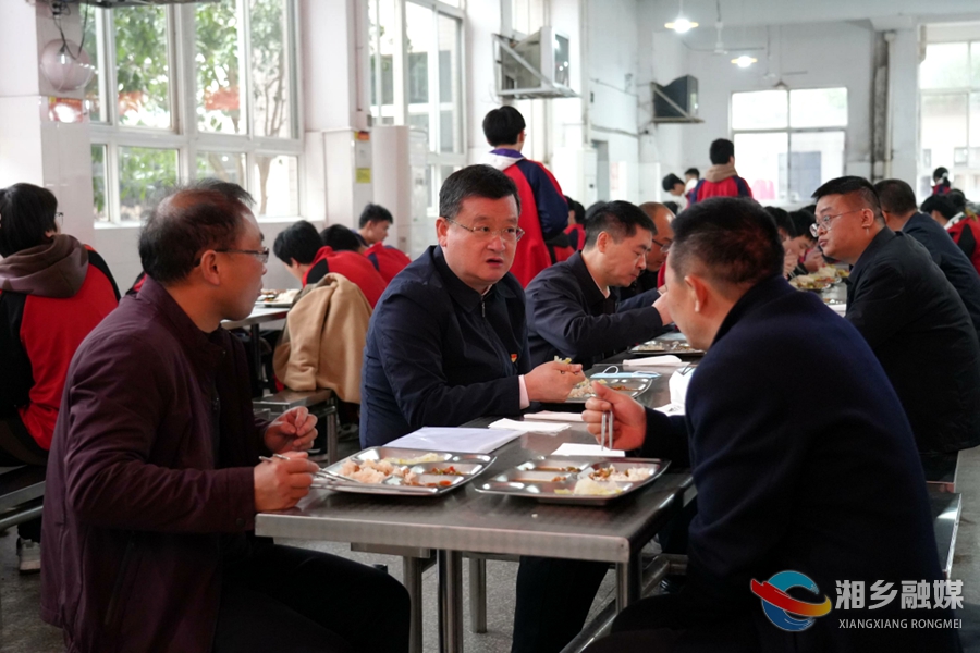 赵新文督导食品安全和安全生产工作：压紧压实责任坚决防范和遏制安全事故 