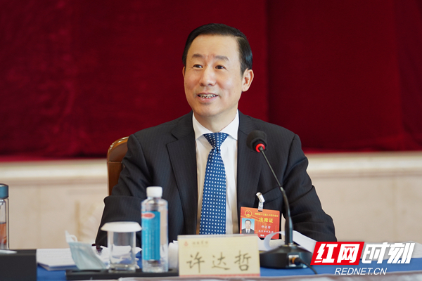 许达哲 政协讨论2.jpg